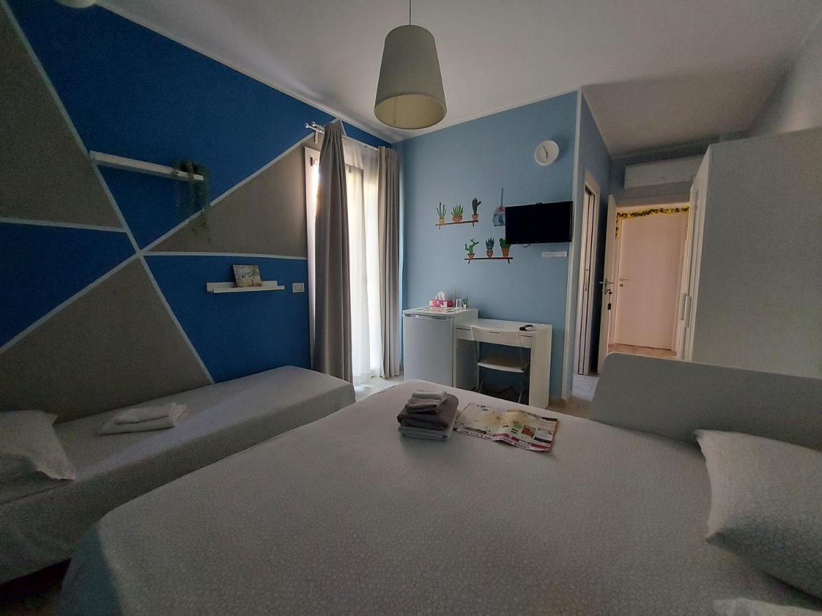 Bed&Go -Valigia Hotel เลชเช ภายนอก รูปภาพ